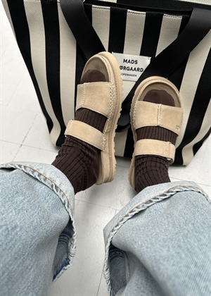 W GoldenGaze slide sandal Mustard Seed UGG 